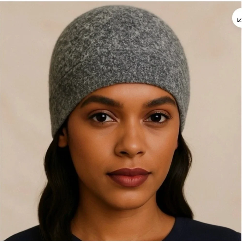 Barefoot Dreams CozyChic Lite Confetti Scarf Beanie Set‎ Smokey Green Fog Gray
